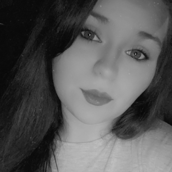 Hey! My name’s Kaycee 💕 - Picture 1 of 4